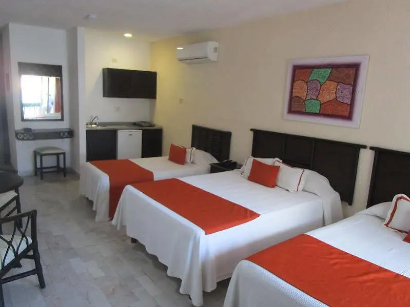 Celuisma Imperial Laguna Hotel Isla Mujeres