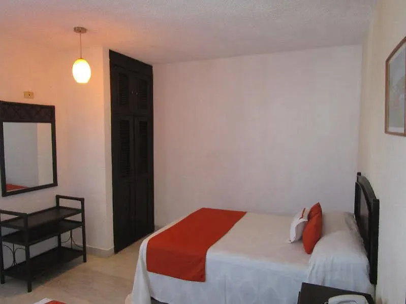 Celuisma Imperial Laguna Hotel Isla Mujeres