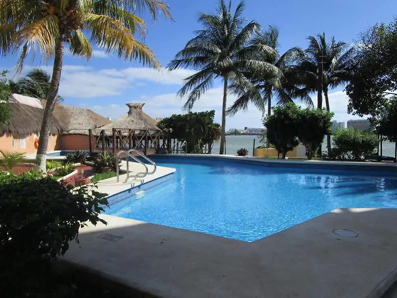 Celuisma Imperial Laguna Hotel Isla Mujeres 3*,