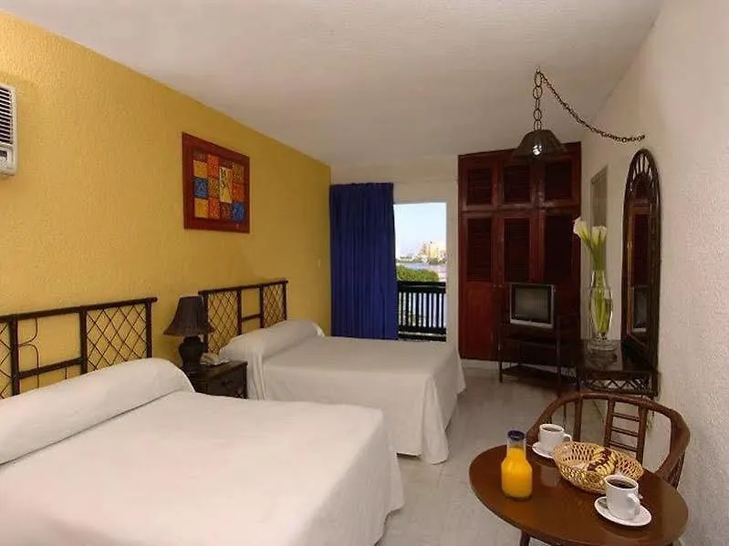 Celuisma Imperial Laguna Hotel Isla Mujeres