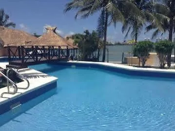 Celuisma Imperial Laguna Hotel Isla Mujeres